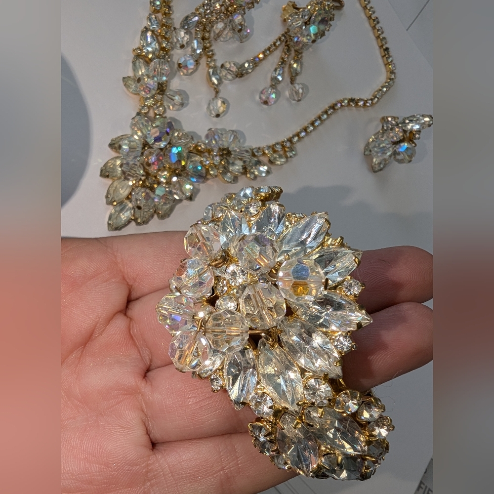 EVC 4 PIECE JULIANA GOLD TONE CLEAR & AB RHINESTONES - Picture 3 of 13